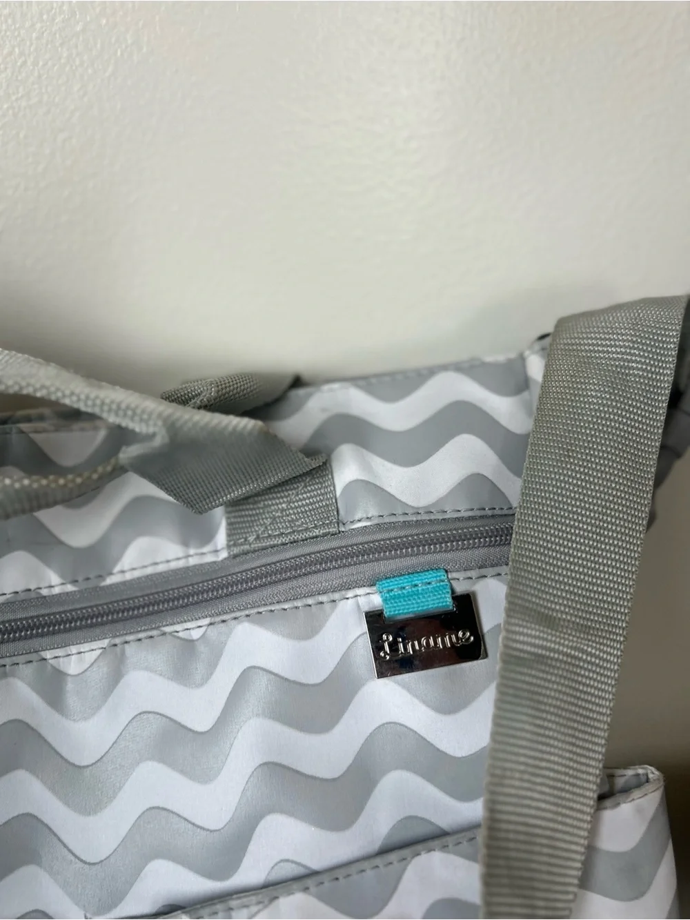 Lename Gray Wave-Pattern Tote Bag